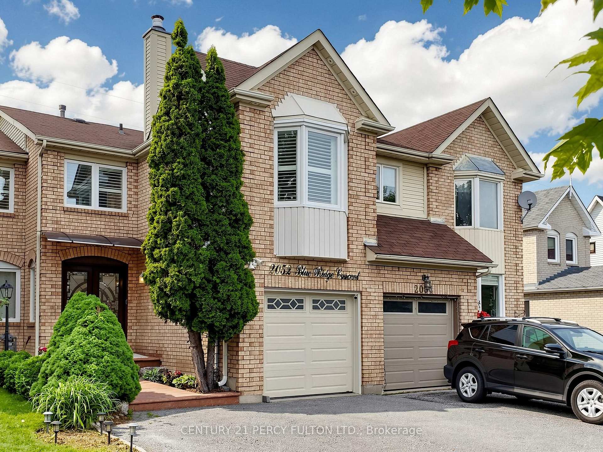 2052 Blue Ridge Crescent, Pickering, ON L1X 2N5, Pickering — photo 1