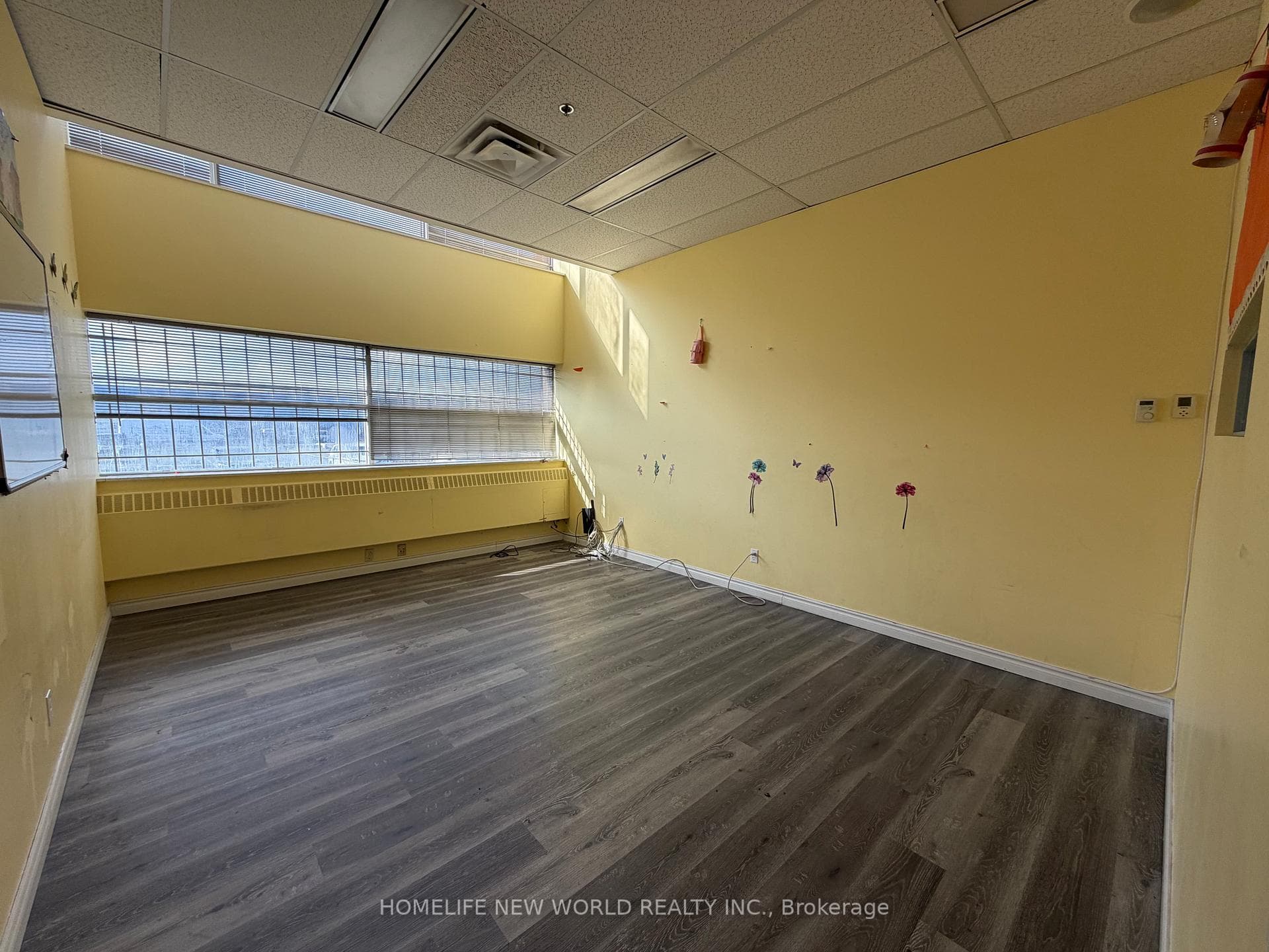 41 Metropolitan Road 205-207, Toronto, ON M1R 2T5, Toronto E04 — photo 1