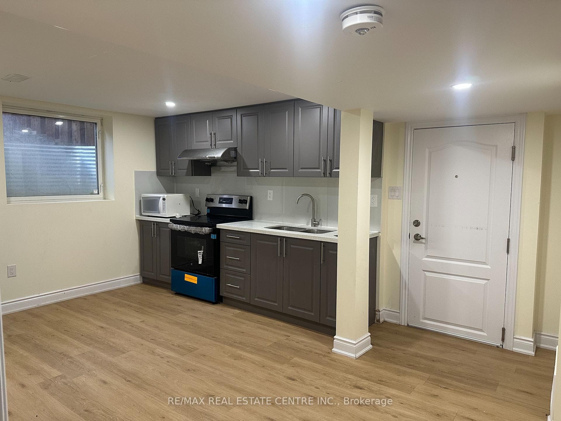 31 Haslemere Avenue, Brampton, ON L6W 2X3, Brampton — photo 1
