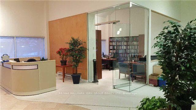75 Mary Street 10, Aurora, ON L4G 1G3, Aurora — photo 1