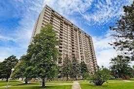 25 Silver Springs Boulevard 109, Toronto, ON M1V 1M9, Toronto E05 — photo 1