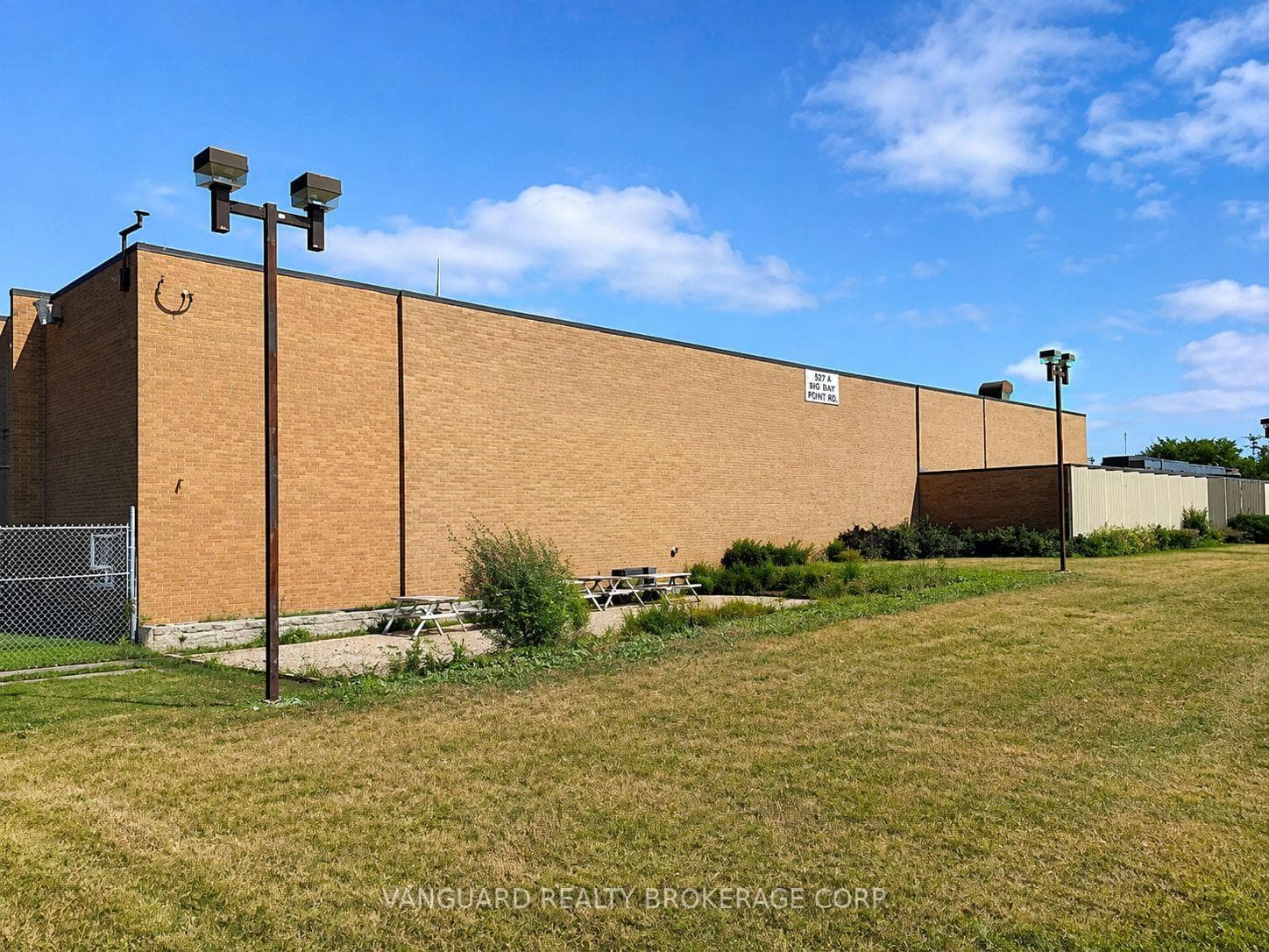 19 City View Drive, Toronto, ON M9W 5A5, Toronto W10 — photo 1