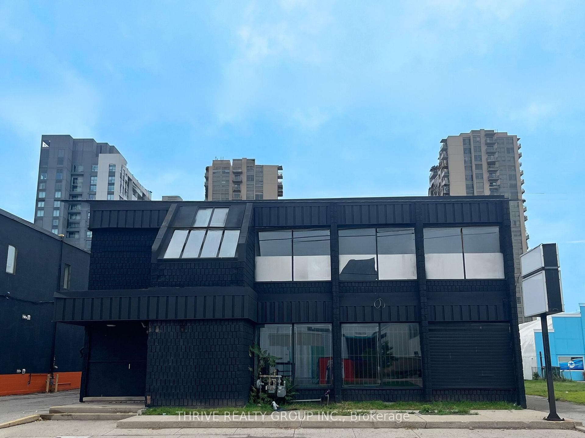 724 York Street, London East, ON N5W 2S8, London East — photo 1