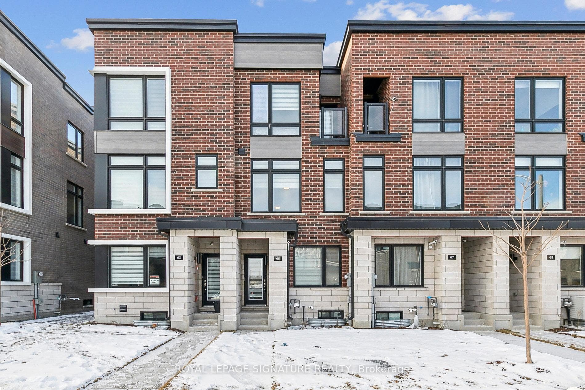 65 Akil Thomas Gardens, Toronto, ON M1P 3C1, Toronto E09 — photo 1