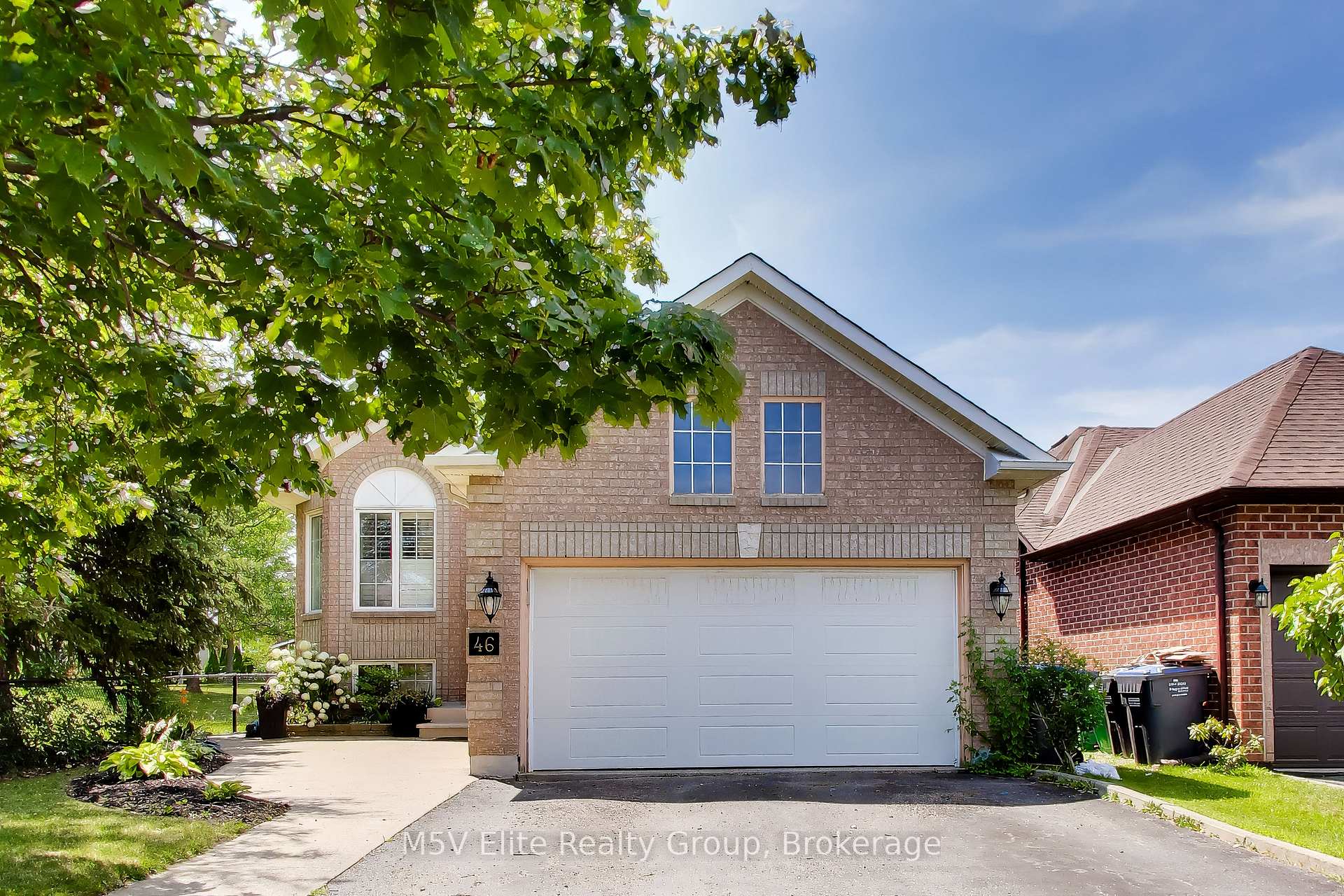 46 Royal Orchard Drive, Brampton, ON L6X 4M6, Brampton — фото 1