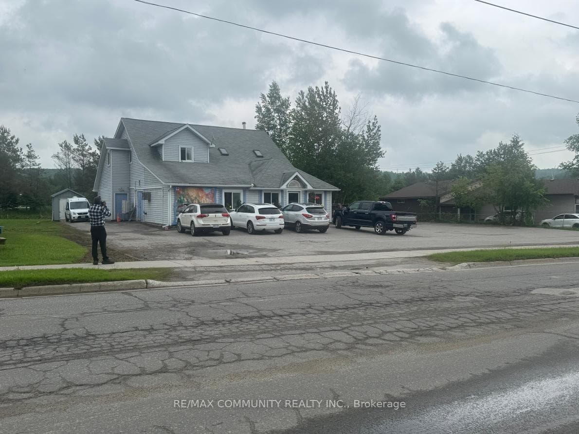 170 Bobcaygeon Road, Minden Hills, ON K0M 2K0, Minden Hills — photo 1