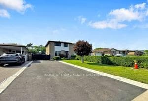 41 Flamingo Crescent, Brampton, ON L6T 2G6, Brampton — photo 1