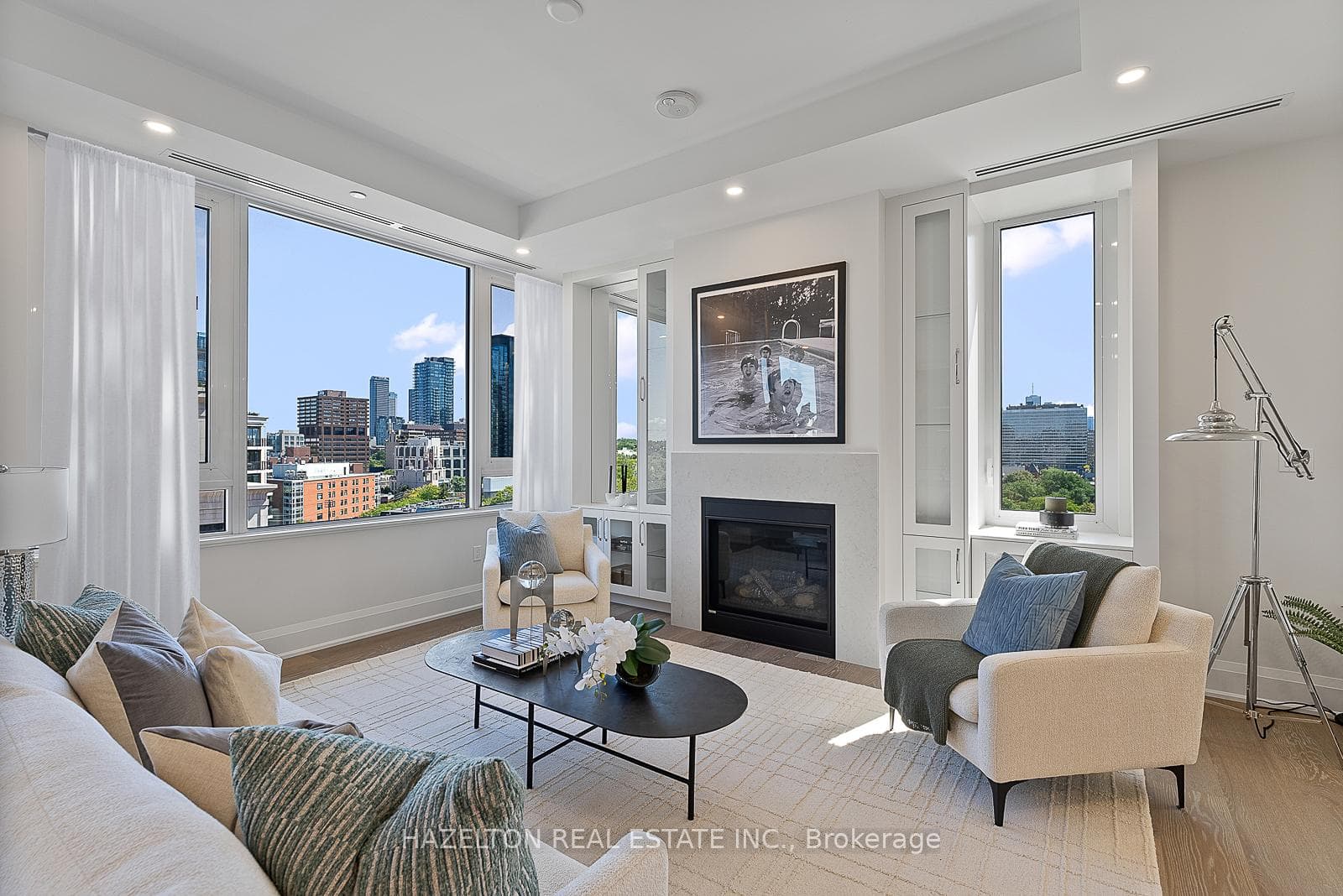 128 Hazelton Avenue 802, Toronto, ON M5R 2E5, Toronto C02 — photo 1