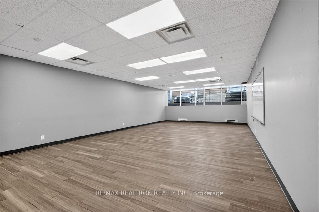 685 Sheppard Avenue E G02, Toronto, ON M2K 1B6, Toronto C15 — photo 1