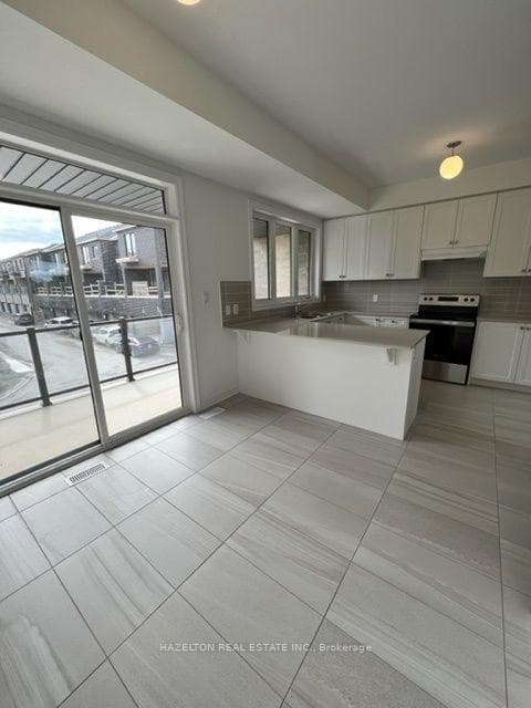 17 Haydock Way, Whitby, ON L1N 0M6, Whitby — photo 1