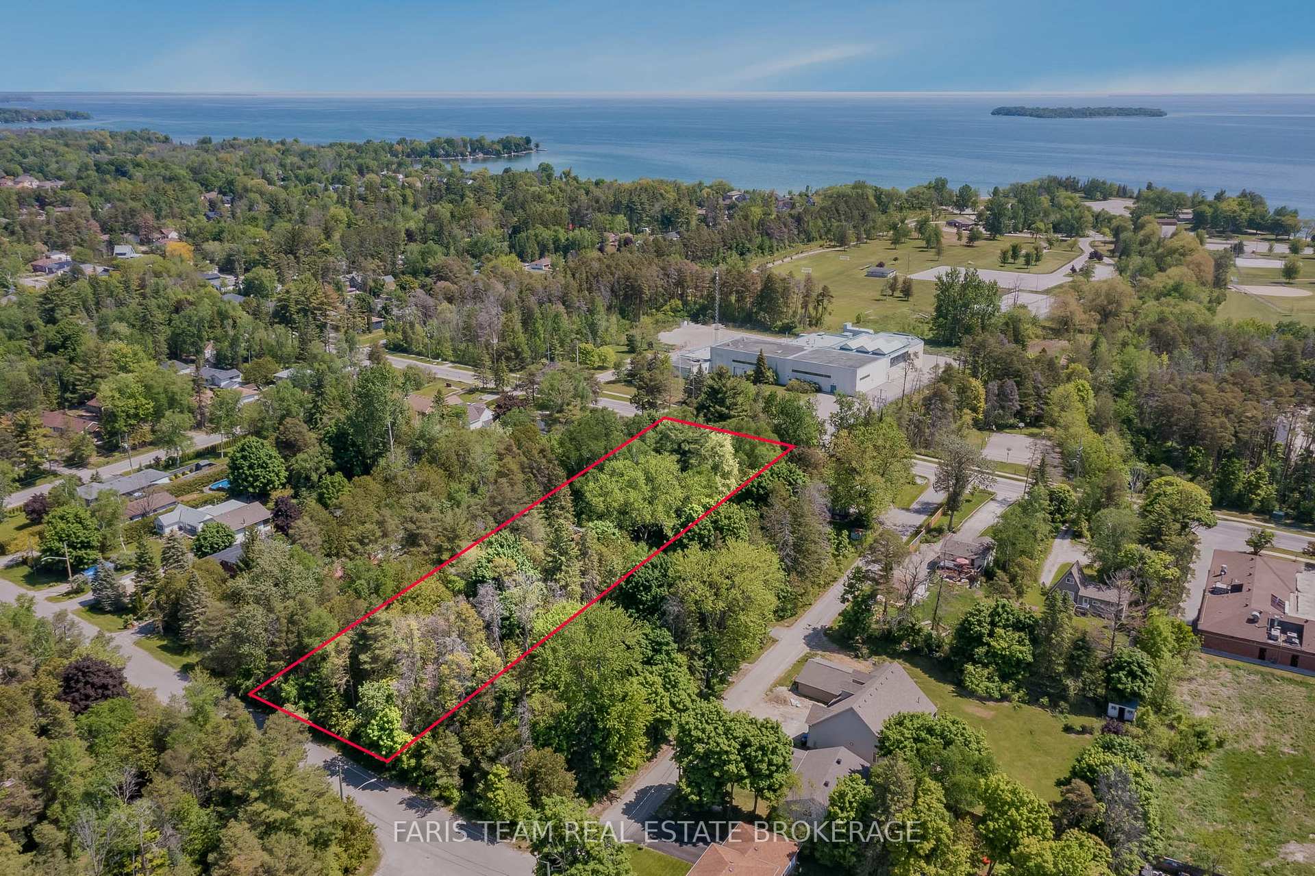 2144 25th Side Road, Innisfil, ON L9S 2C4, Innisfil — photo 1