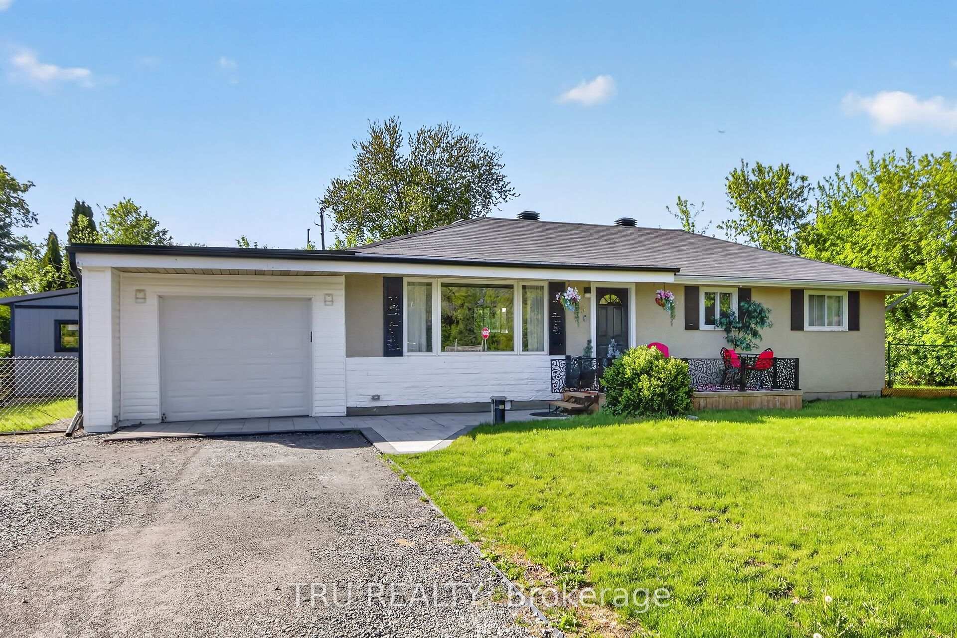 19 Todd Drive, Stittsville - Munster - Richmond, ON K0A 2Z0, Stittsville - Munster - Richmond — photo 1