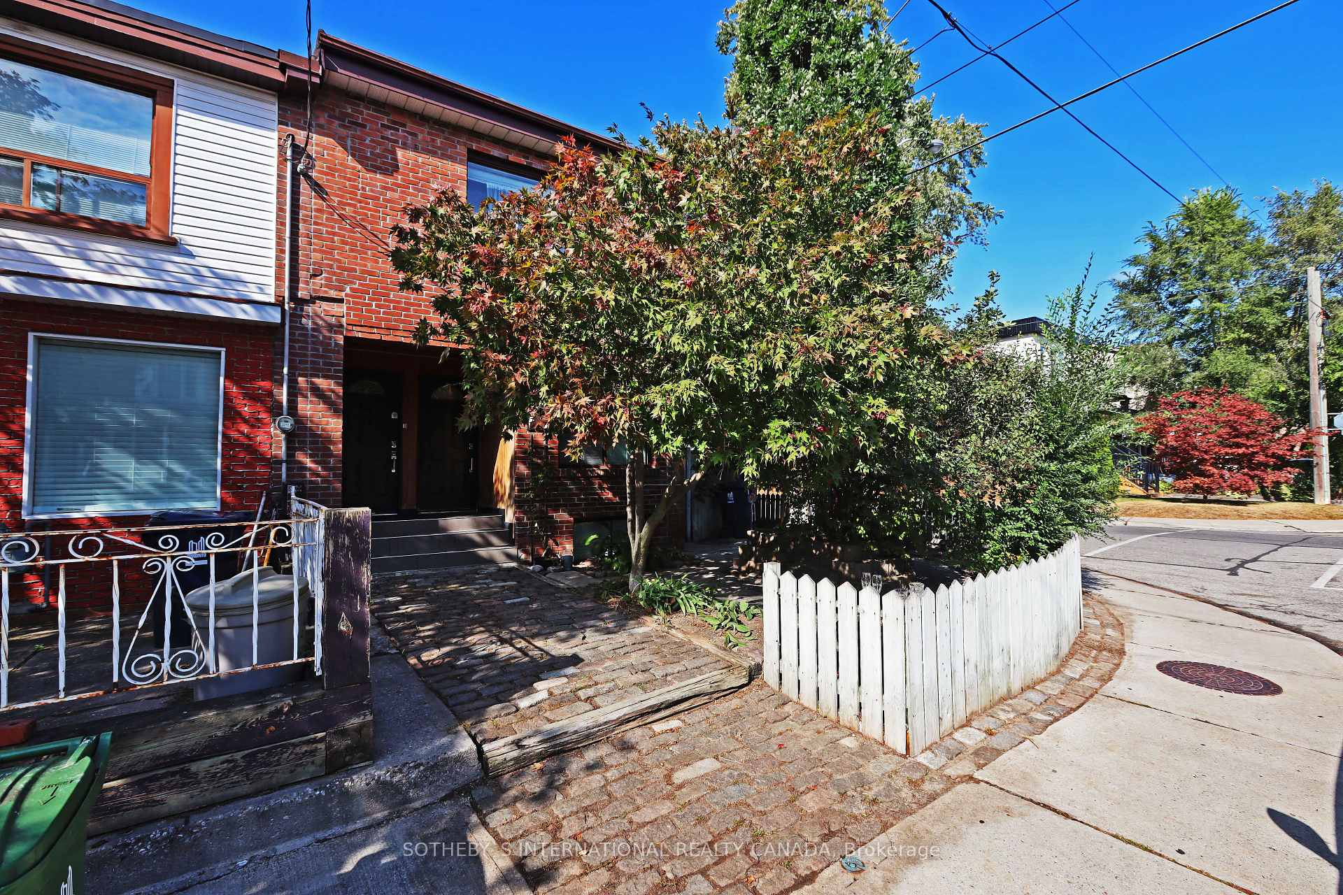 212 Glebemount Avenue Lower, Toronto, ON M4C 3T1, Toronto E03 — photo 1
