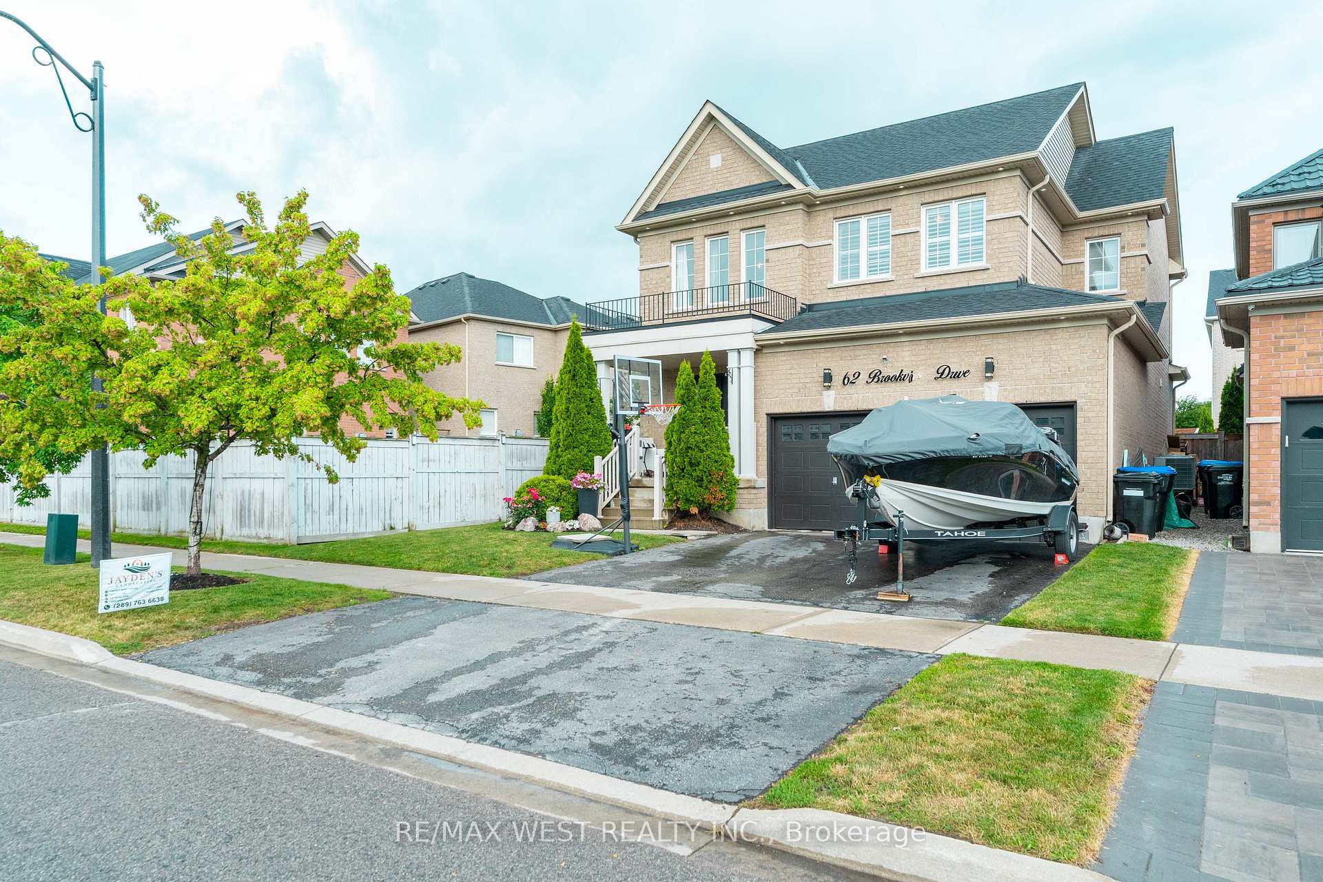 62 Brookview Drive, Bradford West Gwillimbury, ON L3Z 0S5, Bradford West Gwillimbury — photo 1