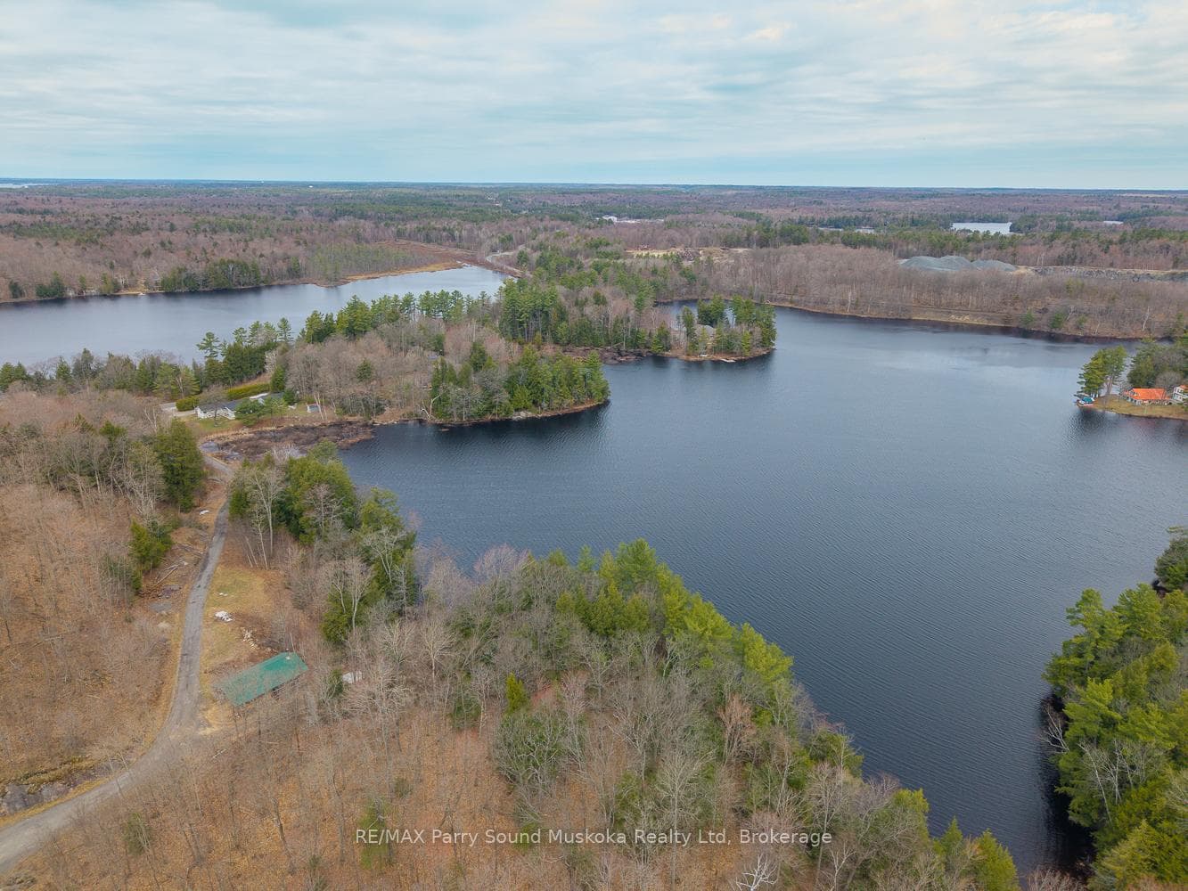 92 Blue Lake Road, Seguin, ON P2A 2W8, Seguin — photo 1