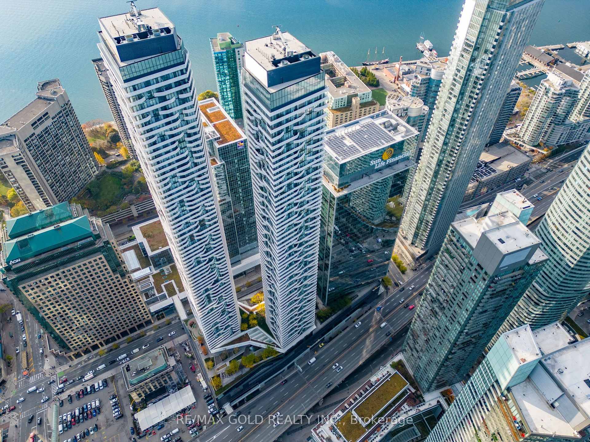 100 Harbour Street 1202, Toronto, ON M5J 0B5, Toronto C01 — photo 1