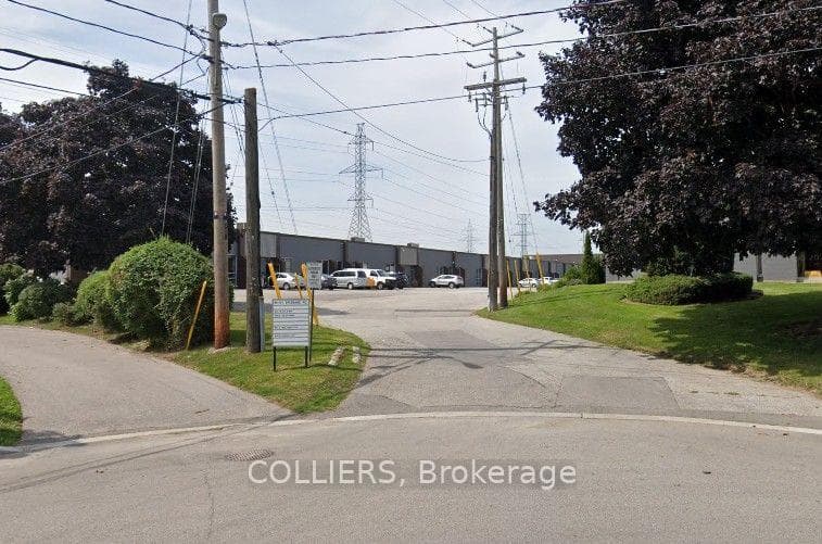 99 Brisbane Road 4, Toronto, ON M3J 2K4, Toronto W05 — photo 1