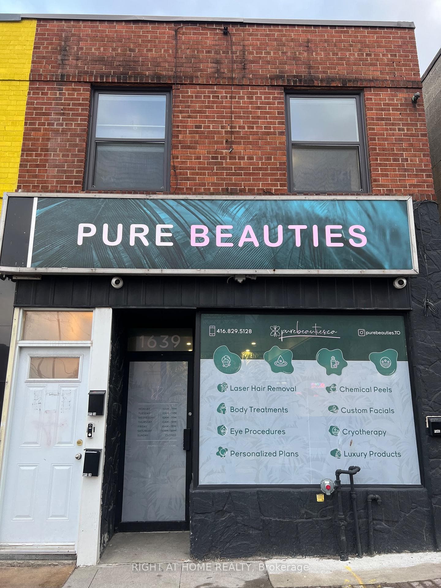 1639 Eglinton Avenue W BSMT, Toronto, ON M6E 2H1, Toronto C03 — photo 1