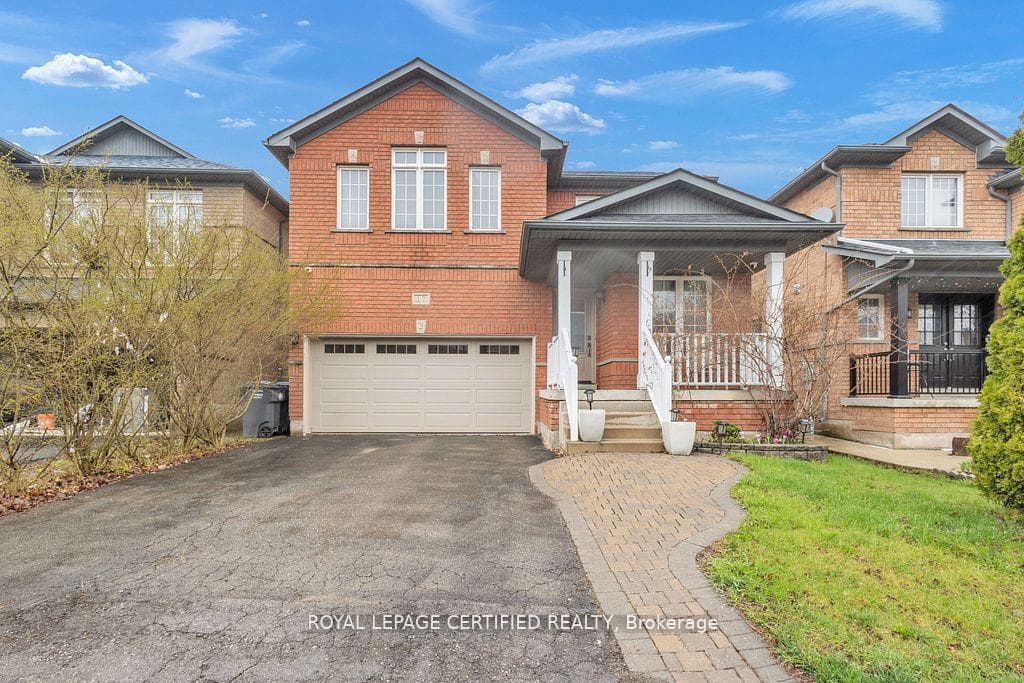 17 Chestermere Crescent, Brampton, ON L7A 2E8, Brampton — photo 1