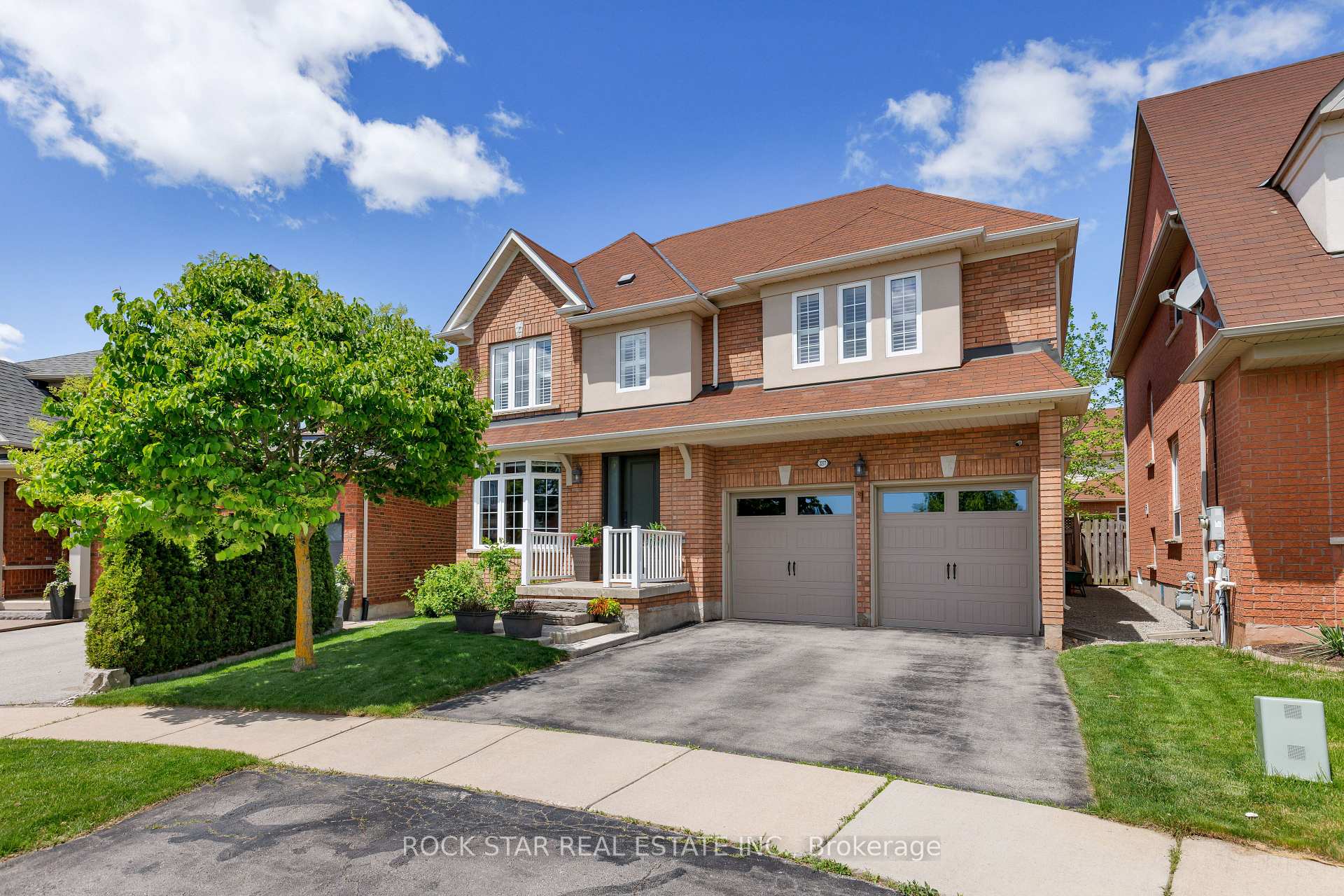 2277 Blue Oak Circle, Oakville, ON L6M 5J4