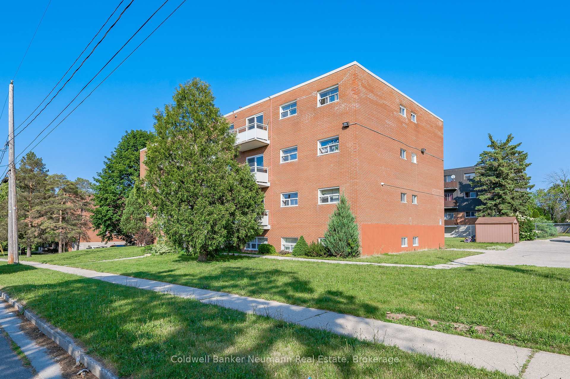 10 GLENBROOK Drive, Guelph, ON N1E 1A9, Guelph — photo 1