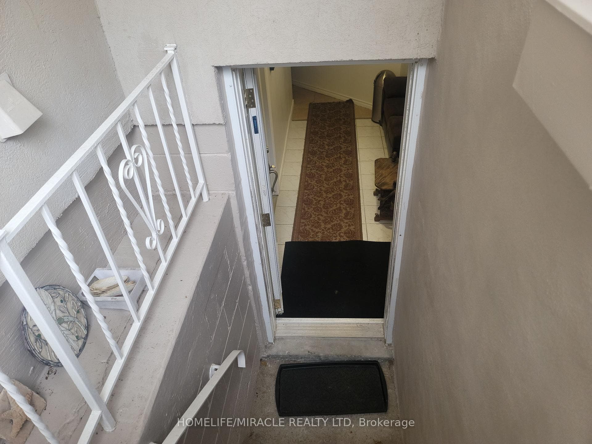 1252 Hillhurst Road Basement, Oakville, ON L6J 1X4, Oakville — photo 1