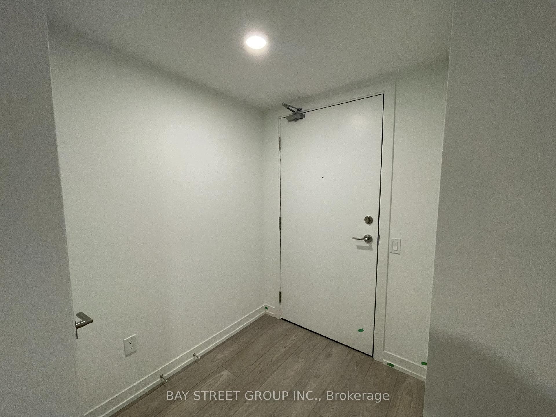 82 Dalhousie Street 2701, Toronto, ON M5B 0C5, Toronto C08 — photo 1