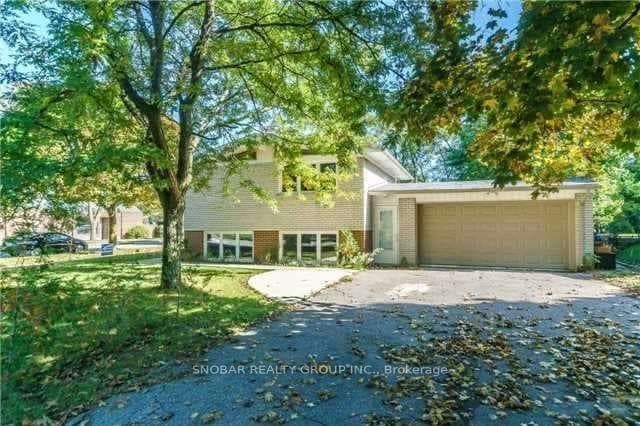 141 Summitcrest Drive, Toronto, ON M9R 1A8, Toronto W09 — photo 1
