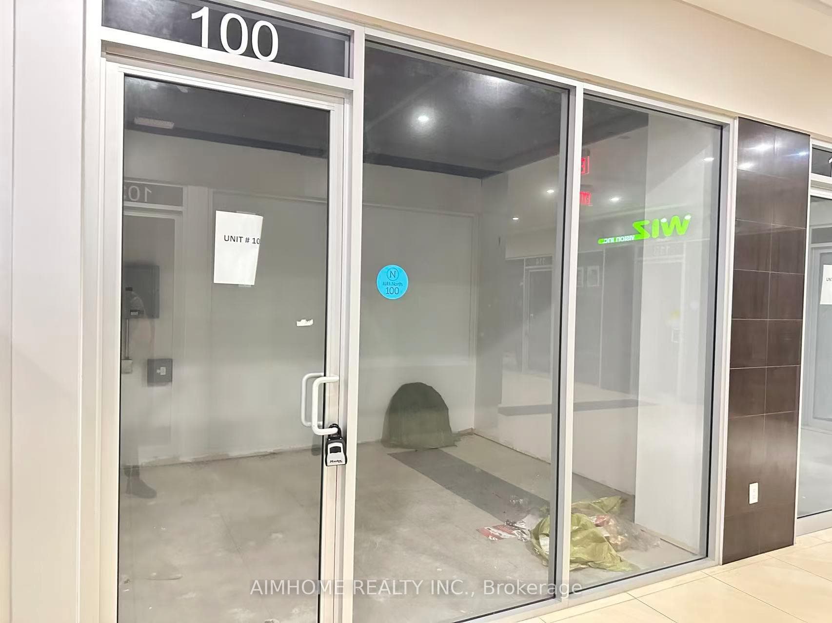 384 Yonge Street 100, Toronto, ON M5B 1S8, Toronto C01 — photo 1