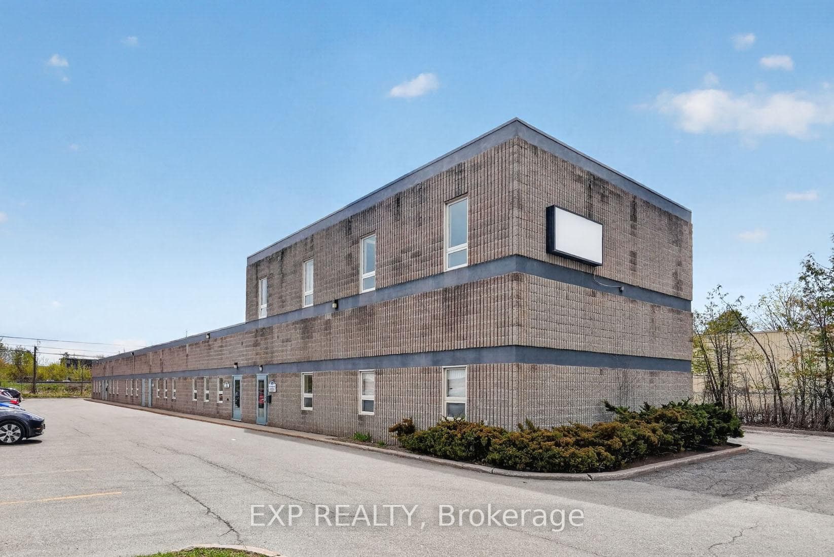 159 Colonnade Road, Cityview - Parkwoods Hills - Rideau Shore, ON K2E 7J4, Cityview - Parkwoods Hills - Rideau Shore — photo 1