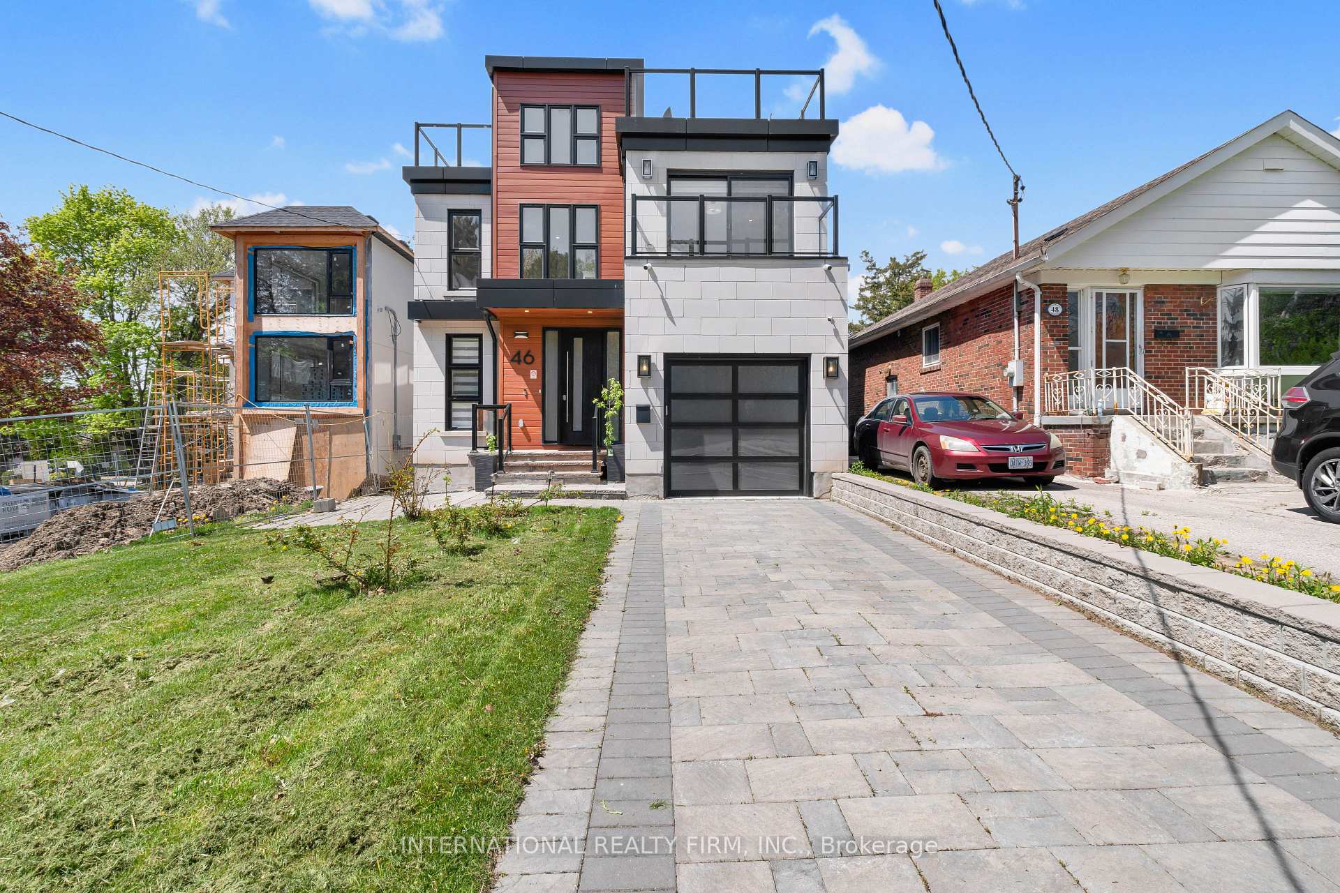 46 Sunnypoint Crescent, Toronto, ON M1M 1B9, Toronto E08 — photo 1