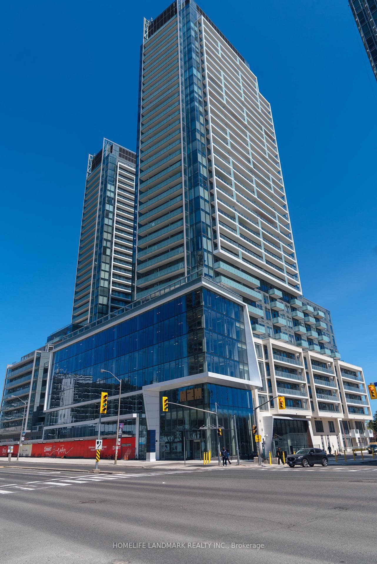 7 Golden Lion Heights N833, Toronto, ON M2M 0C1, Toronto C14 — photo 1