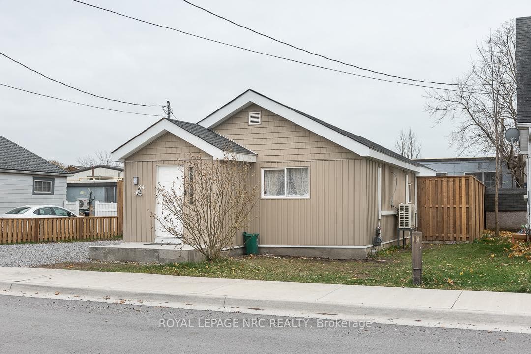 84 Idylewylde Place, Fort Erie, ON L2A 2L1, Fort Erie — photo 1