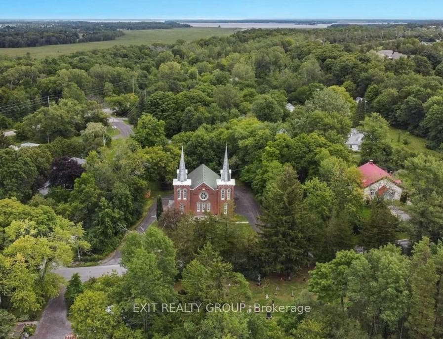 44 Union Road, Prince Edward County, ON K8N 4Z7, Prince Edward County — photo 1