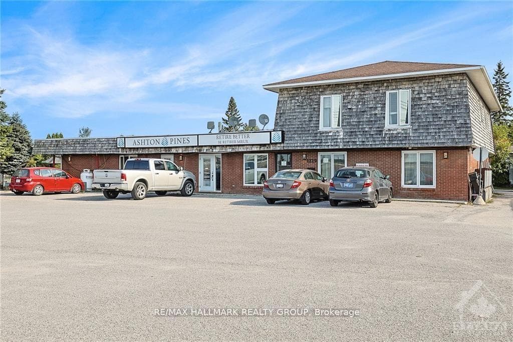 1229 Dwyer Hill Road 105, Stittsville - Munster - Richmond, ON K0A 1B0, Stittsville - Munster - Richmond — photo 1