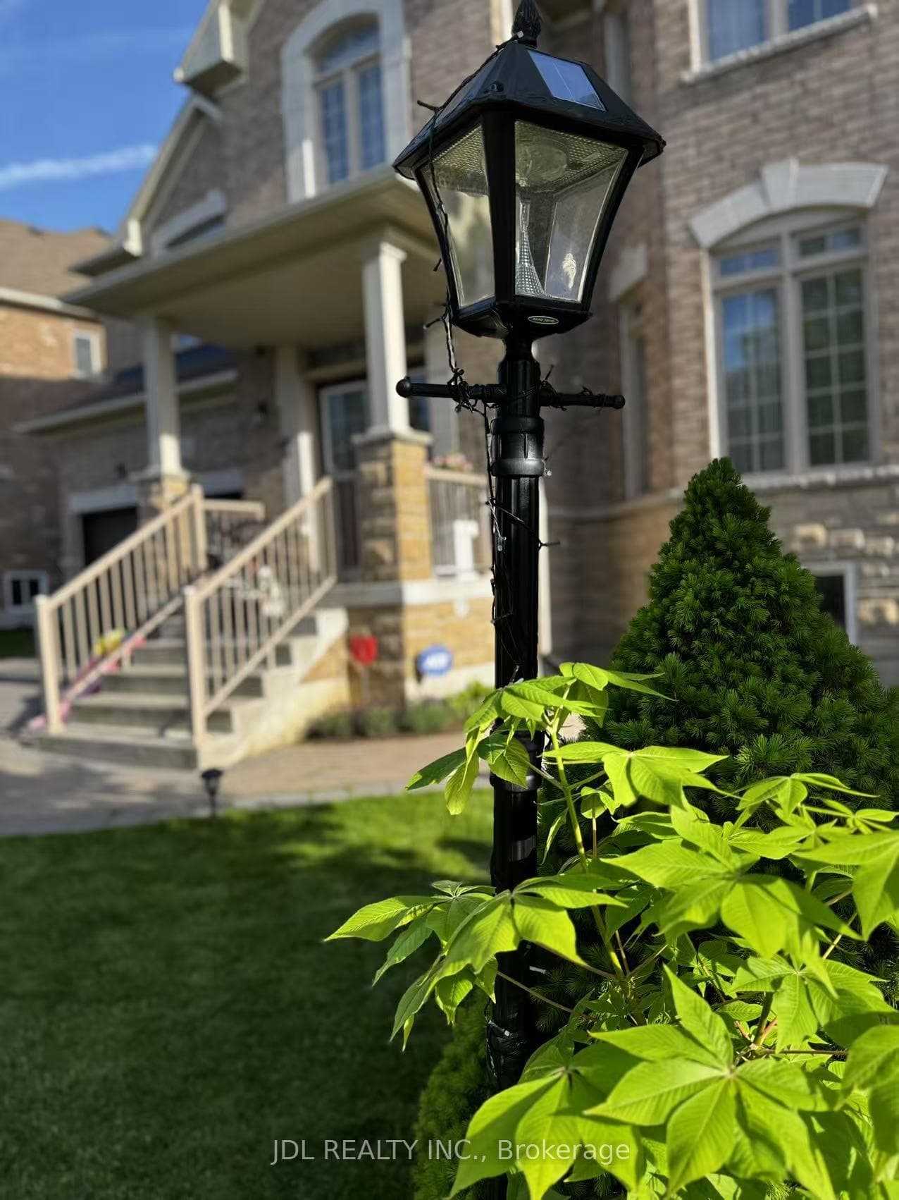 936 Goring Circle Second Floor room A, Newmarket, ON L3X 0B6, Newmarket — photo 1