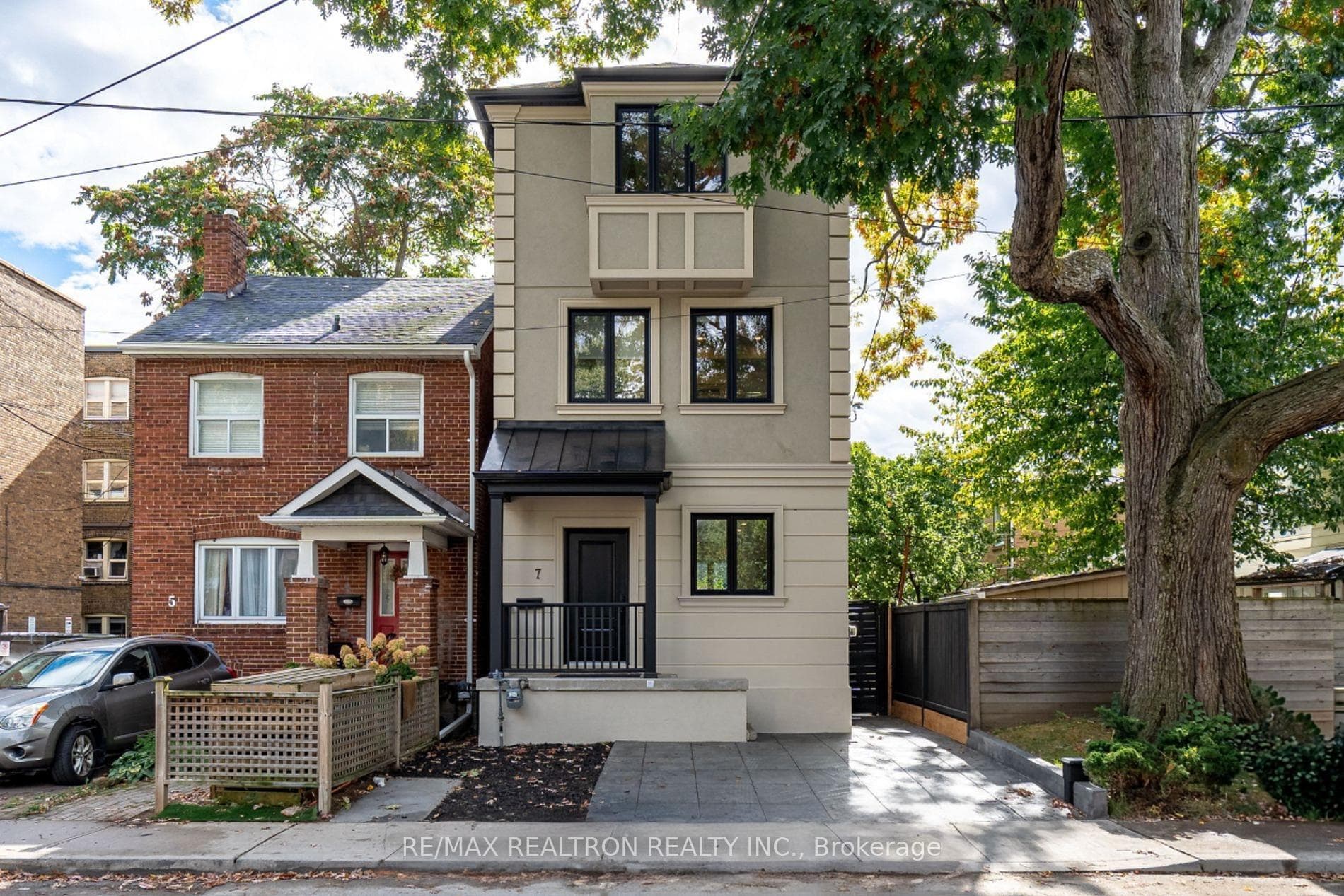 7 Louise Avenue, Toronto, ON M6C 1E3, Toronto C03 — photo 1