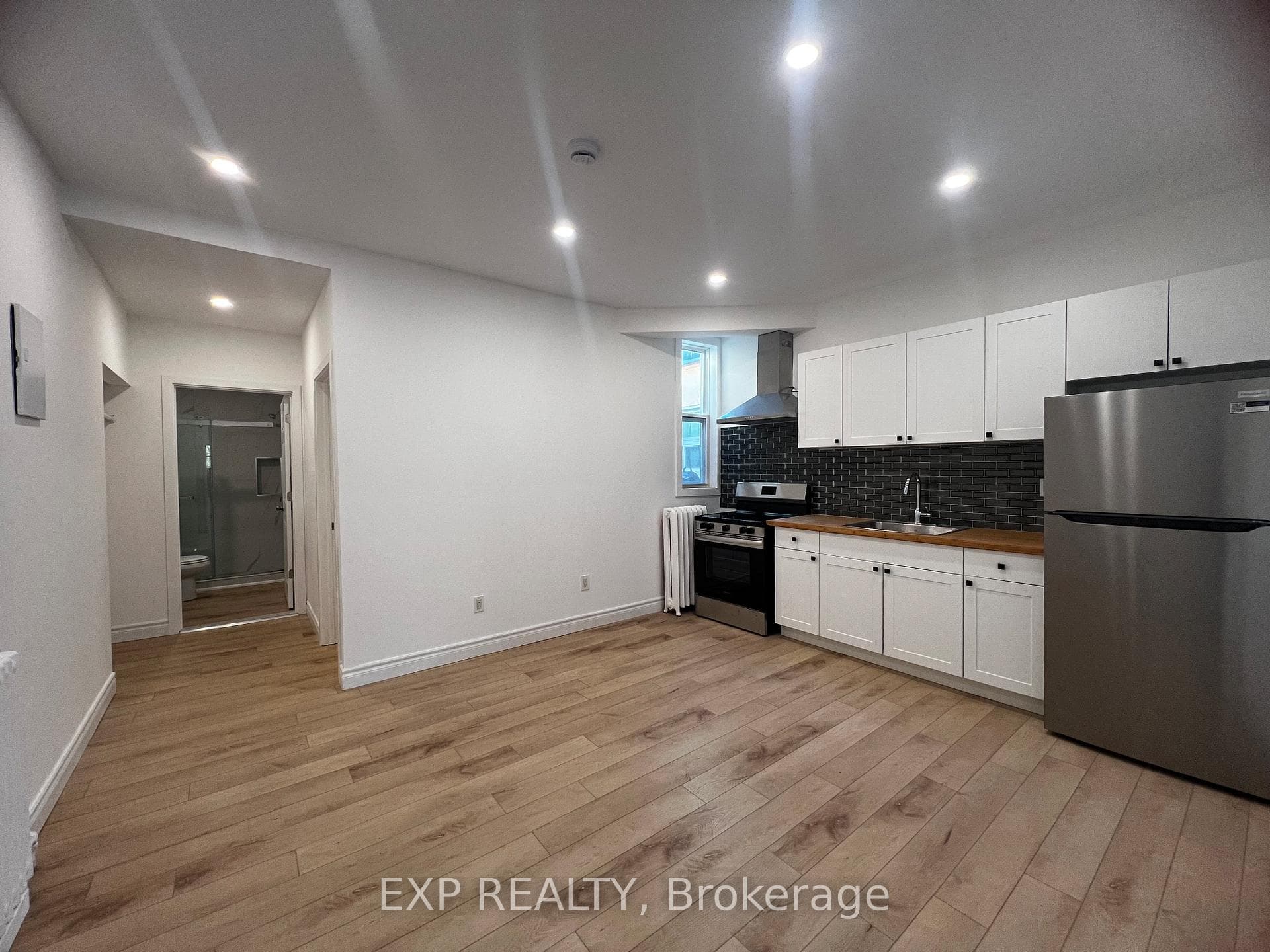 804A St Clair Avenue W 102, Toronto, ON M6C 1B6, Toronto C03 — photo 1
