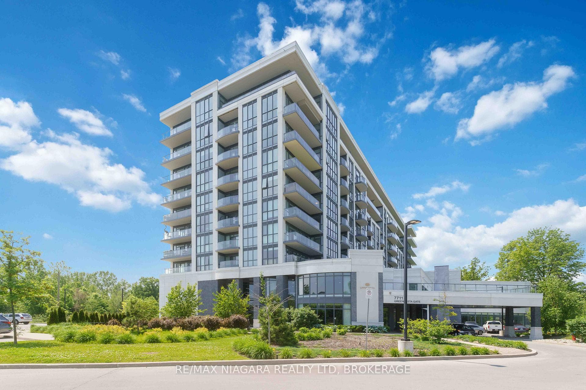 7711 GreenVista Gate 523, Niagara Falls, ON L2H 1R1, Niagara Falls — photo 1
