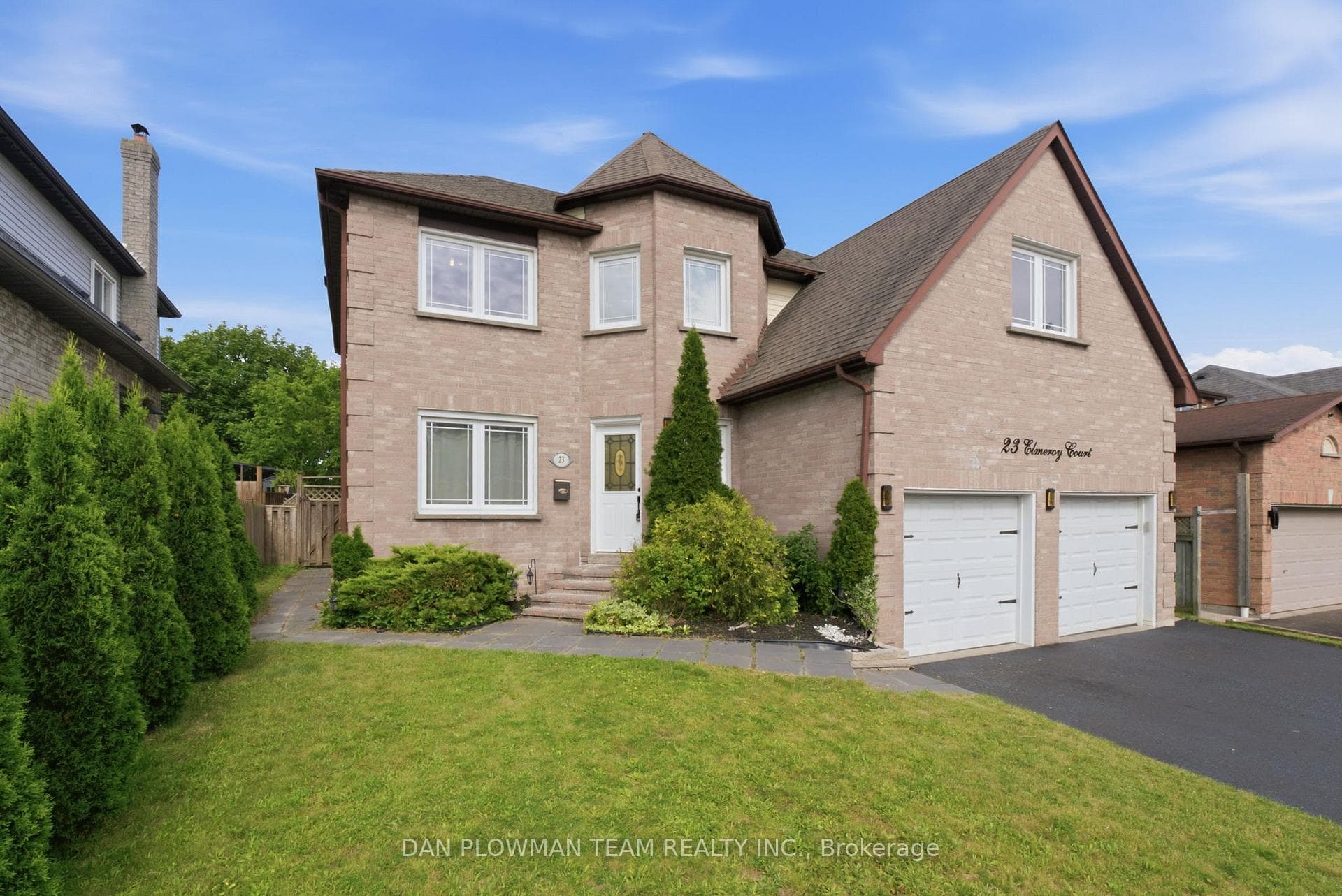 23 Elmeroy Court, Whitby, ON L1N 8A5