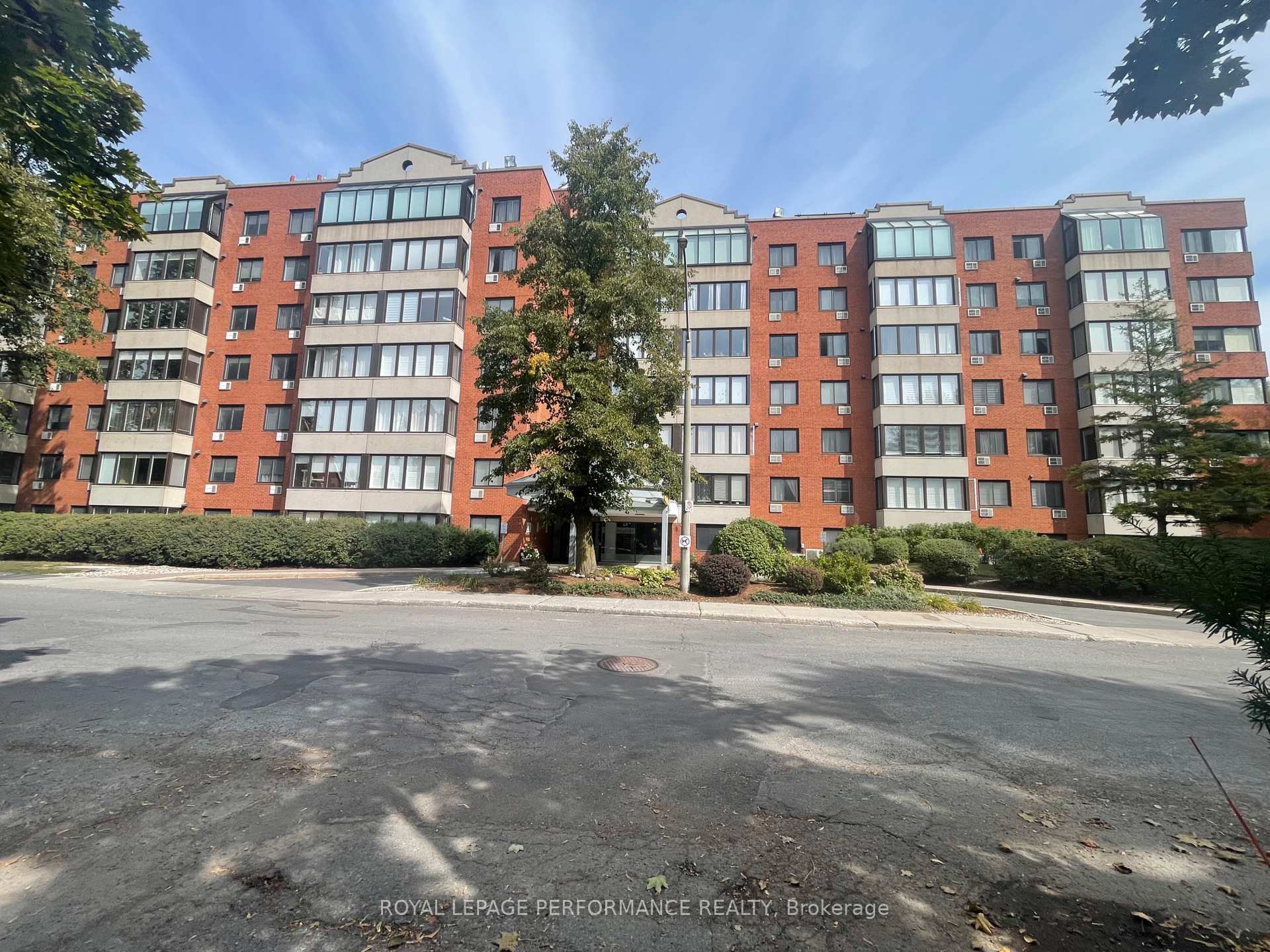 225 Alvin Road 507, Manor Park - Cardinal Glen and Area, ON K1K 4H6, Manor Park - Cardinal Glen and Area — photo 1