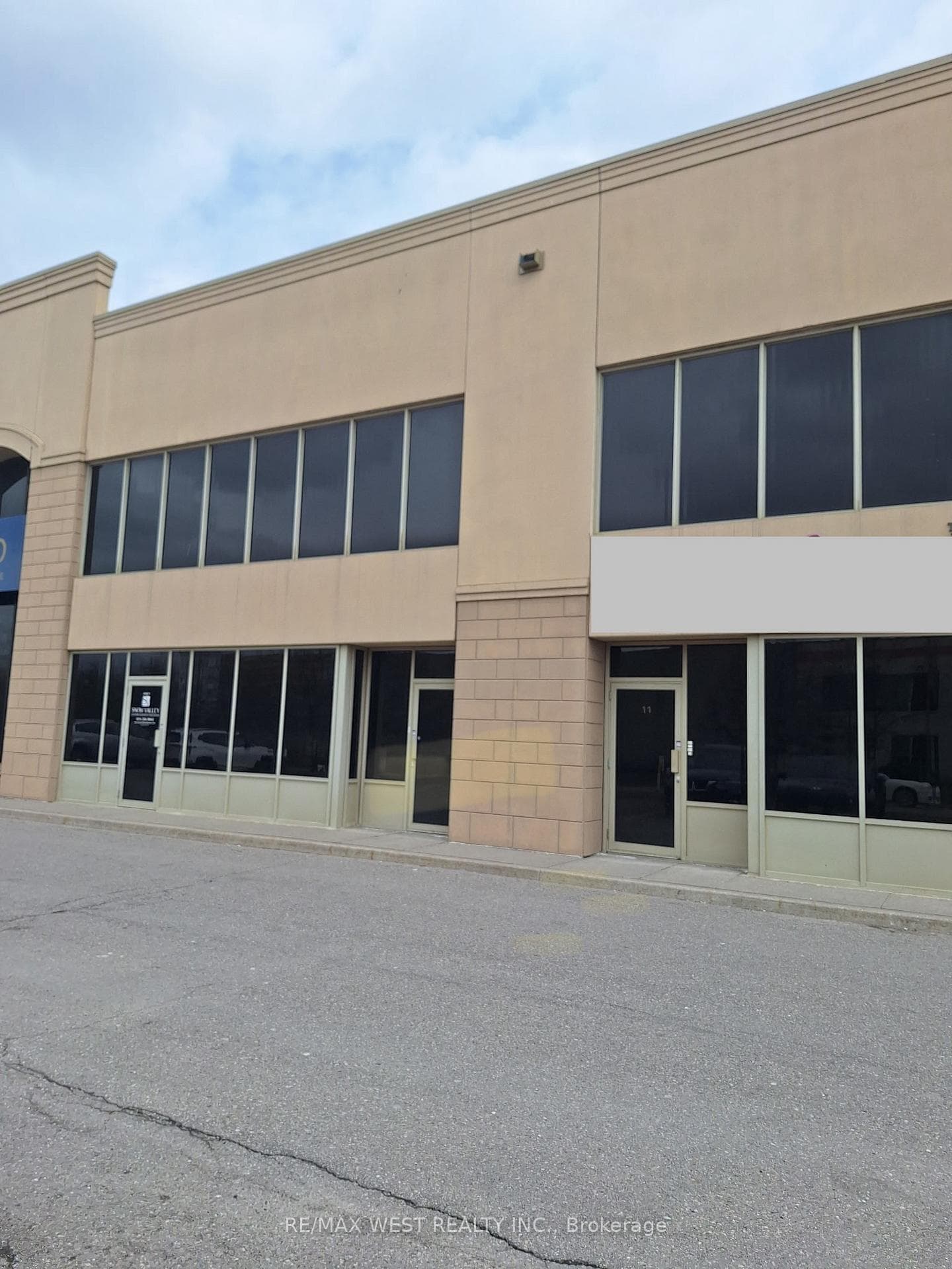 8750 Jane Street 11, Vaughan, ON L4K 0E7, Vaughan — photo 1