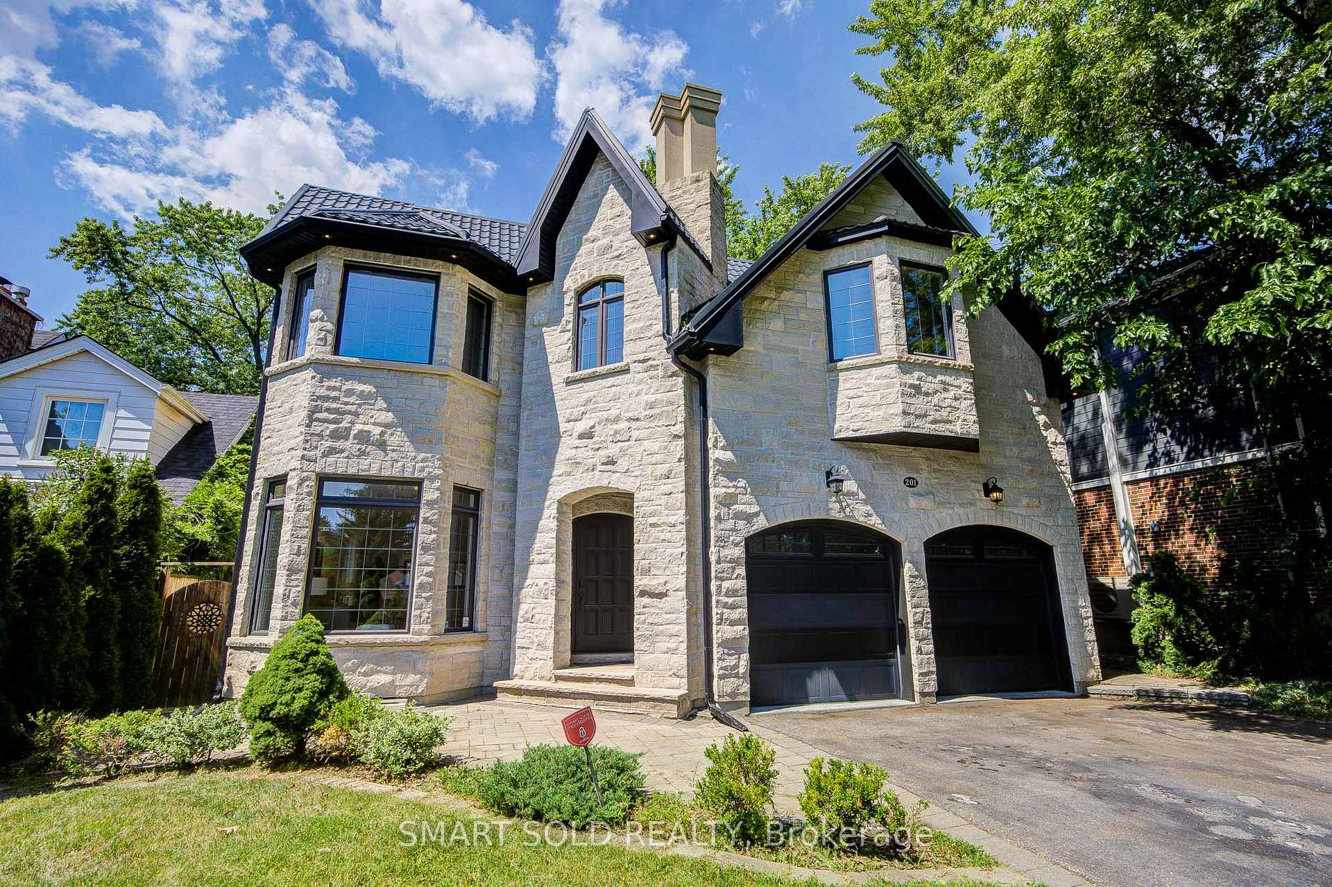 201 Burnhamthorpe Road, Toronto, ON M9B 1Z2, Toronto W08 — photo 1