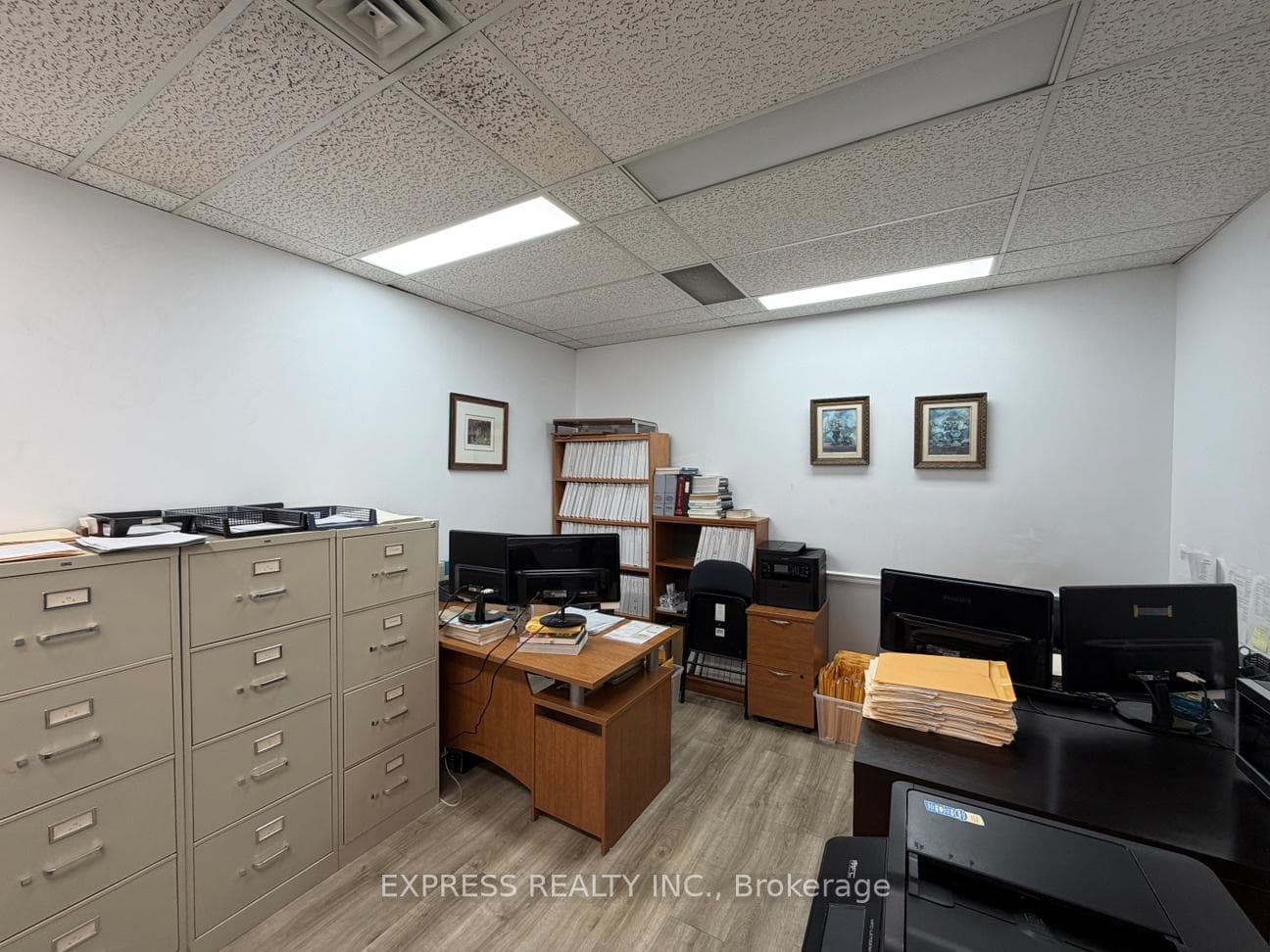 121 Willowdale Avenue 206, Toronto, ON M2N 6A3, Toronto C14 — photo 1
