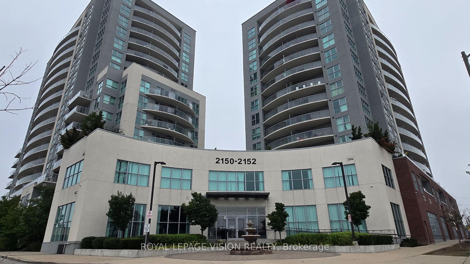 2150 Lawrence Avenue E 1812, Toronto, ON M1R 3A7, Toronto E04 — photo 1