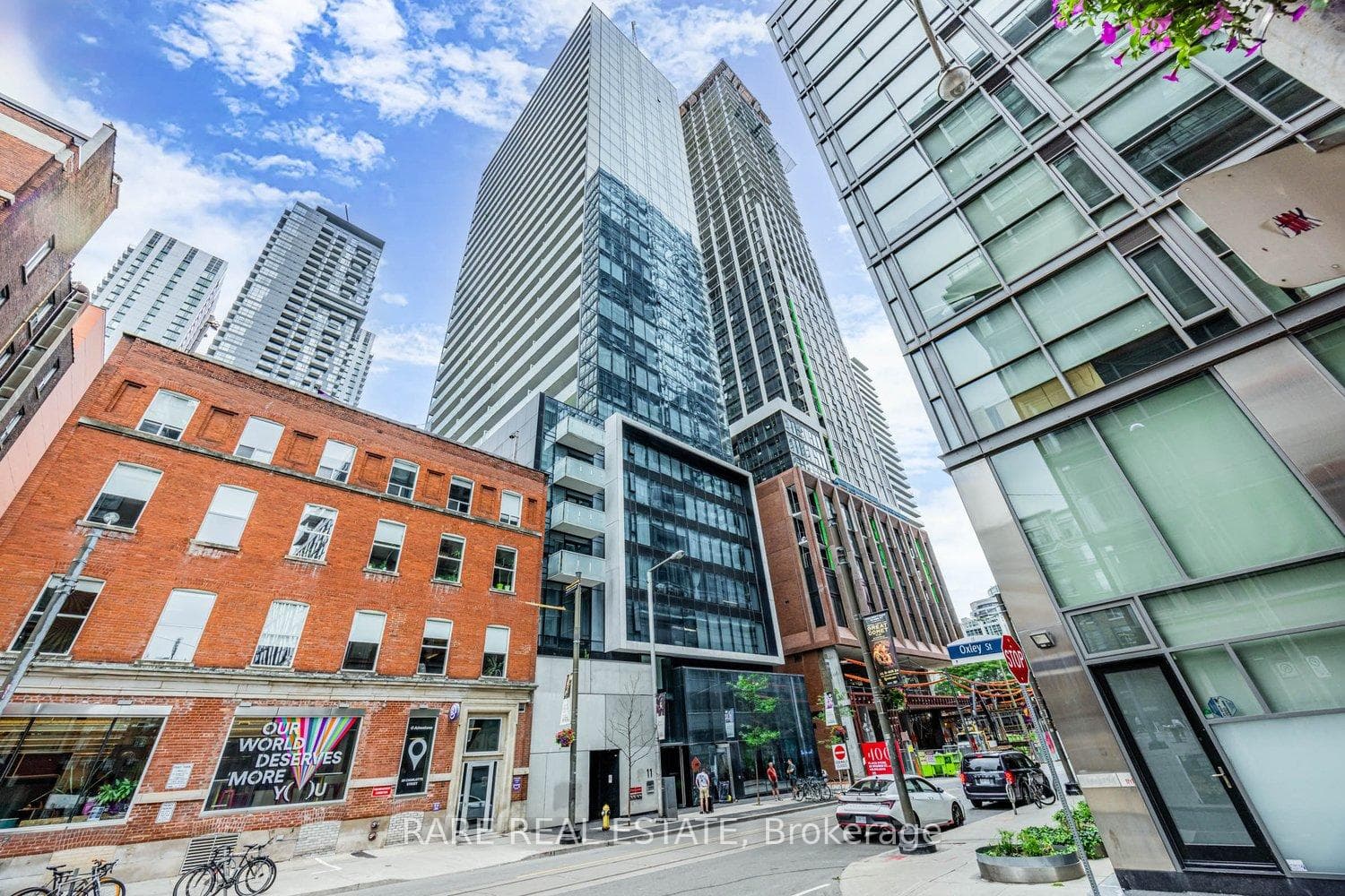 11 Charlotte Street 2404, Toronto, ON M5V 0M6, Toronto C01 — photo 1