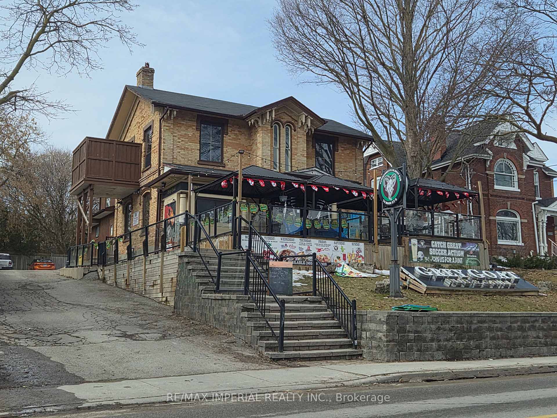 74 Main Street S, Newmarket, ON L3Y 3Y6, Newmarket — photo 1