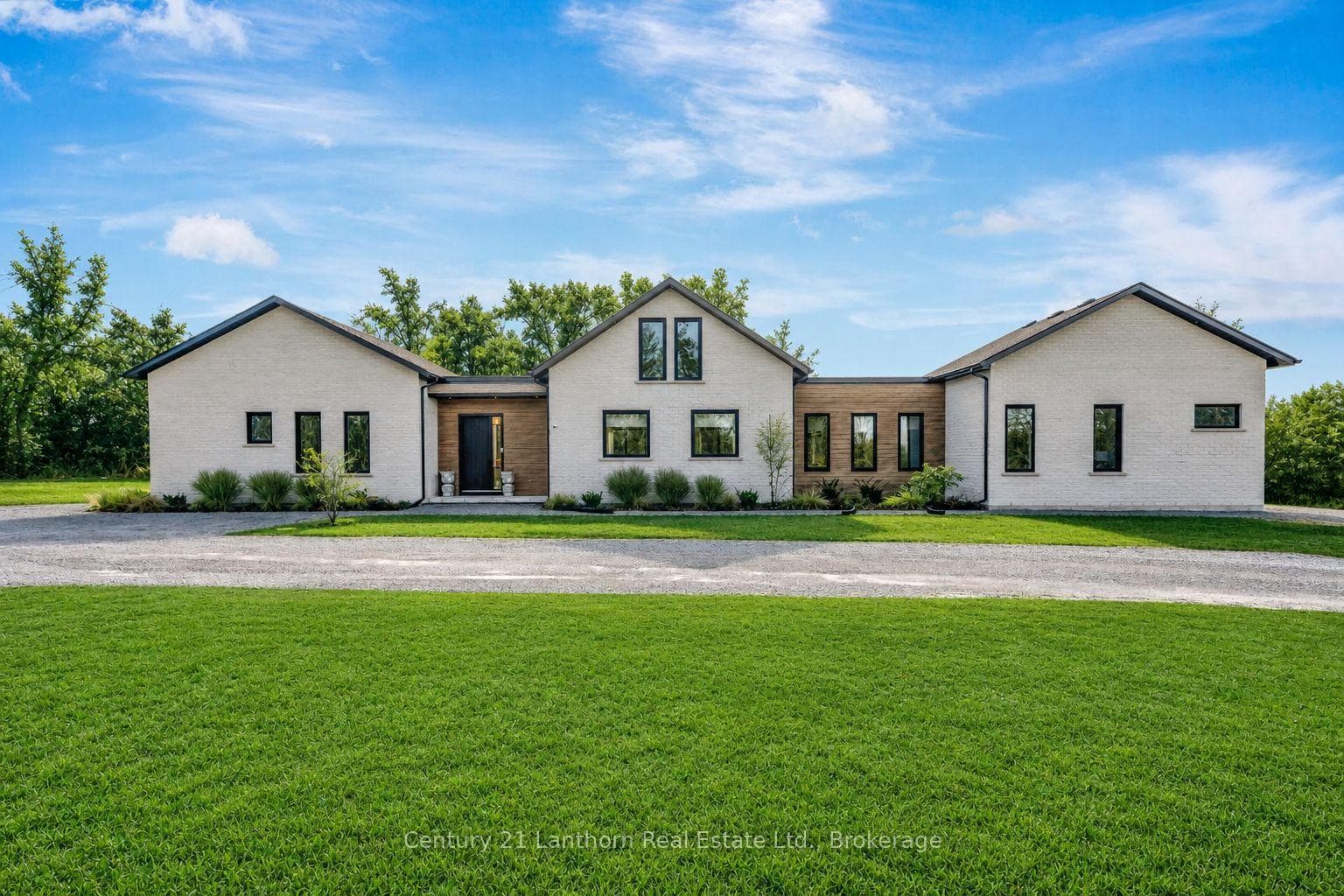 19485 Loyalist Parkway, Prince Edward County, ON K0K 1T0, Prince Edward County — photo 1