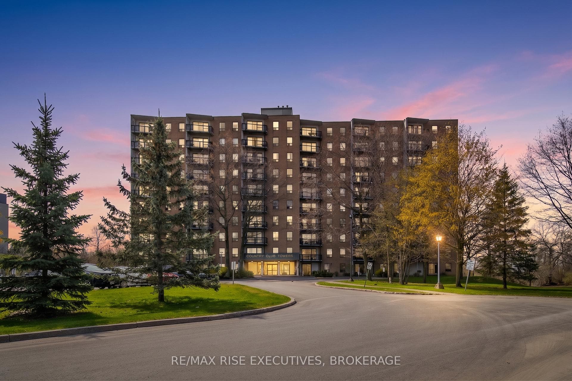 66 Greenview Drive 710, Kingston, ON K7M 7C5, Kingston — photo 1