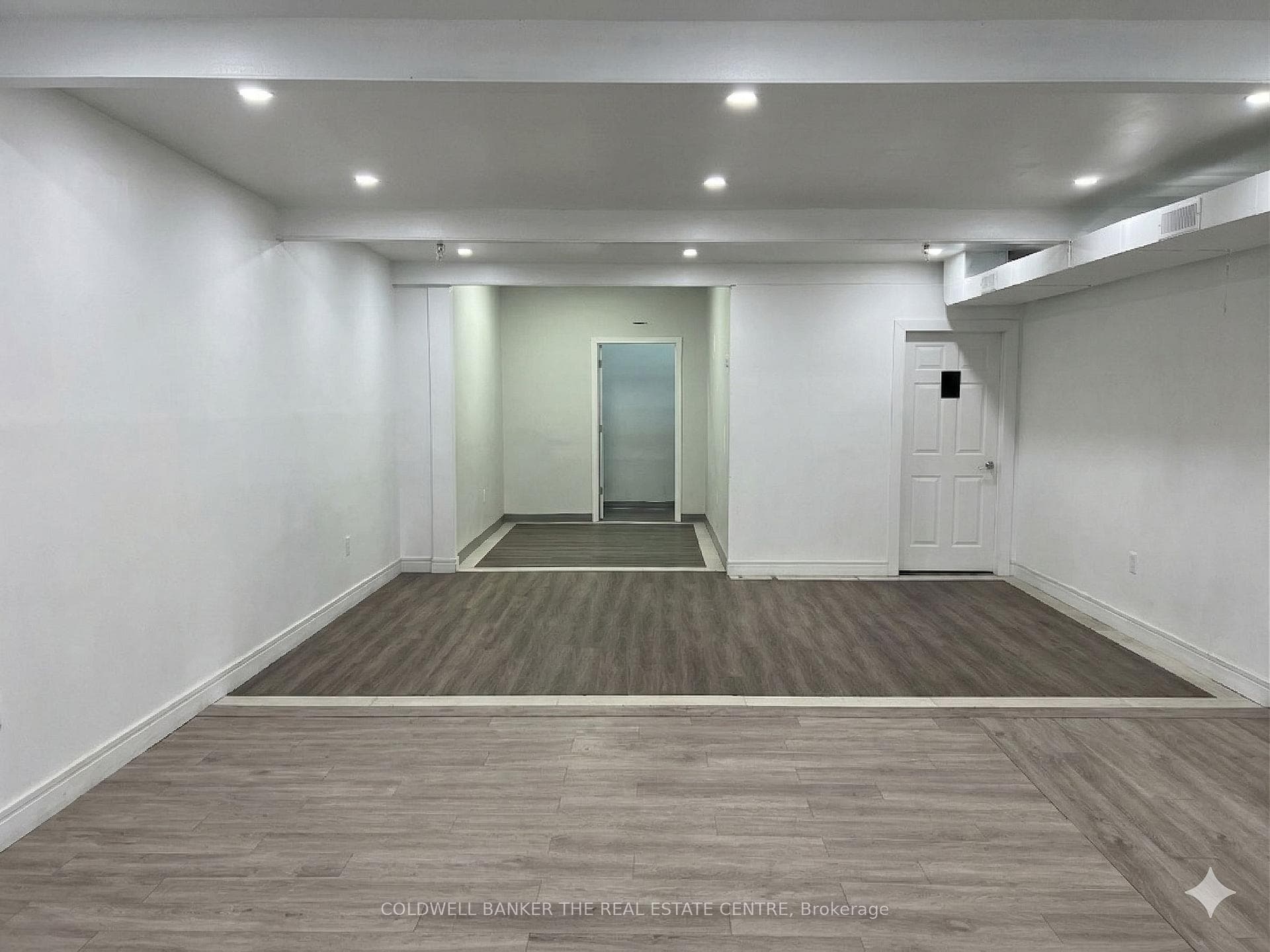 50 Weybright Court 25, Toronto, ON M1S 5A8, Toronto E07 — photo 1